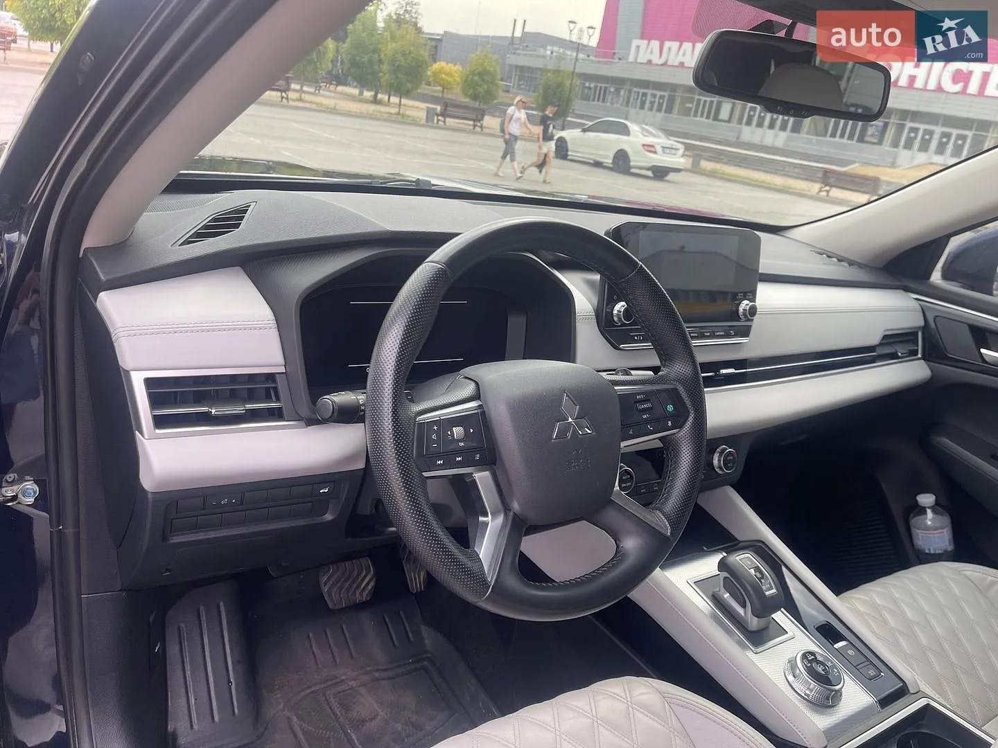 2021 Mitsubishi Outlander - мініатюра 10