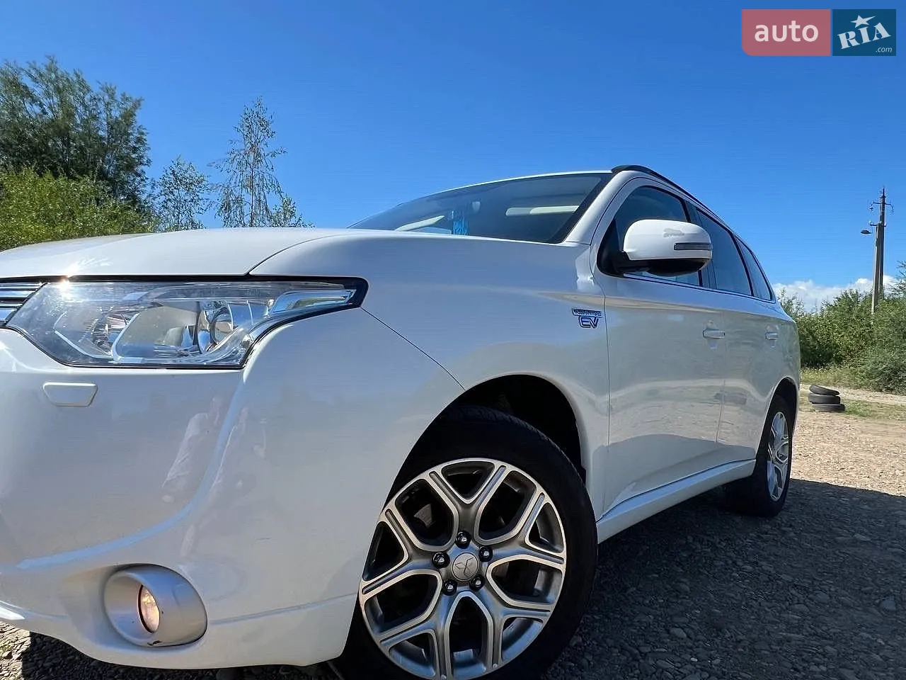 2014 Mitsubishi Outlander - мініатюра 15