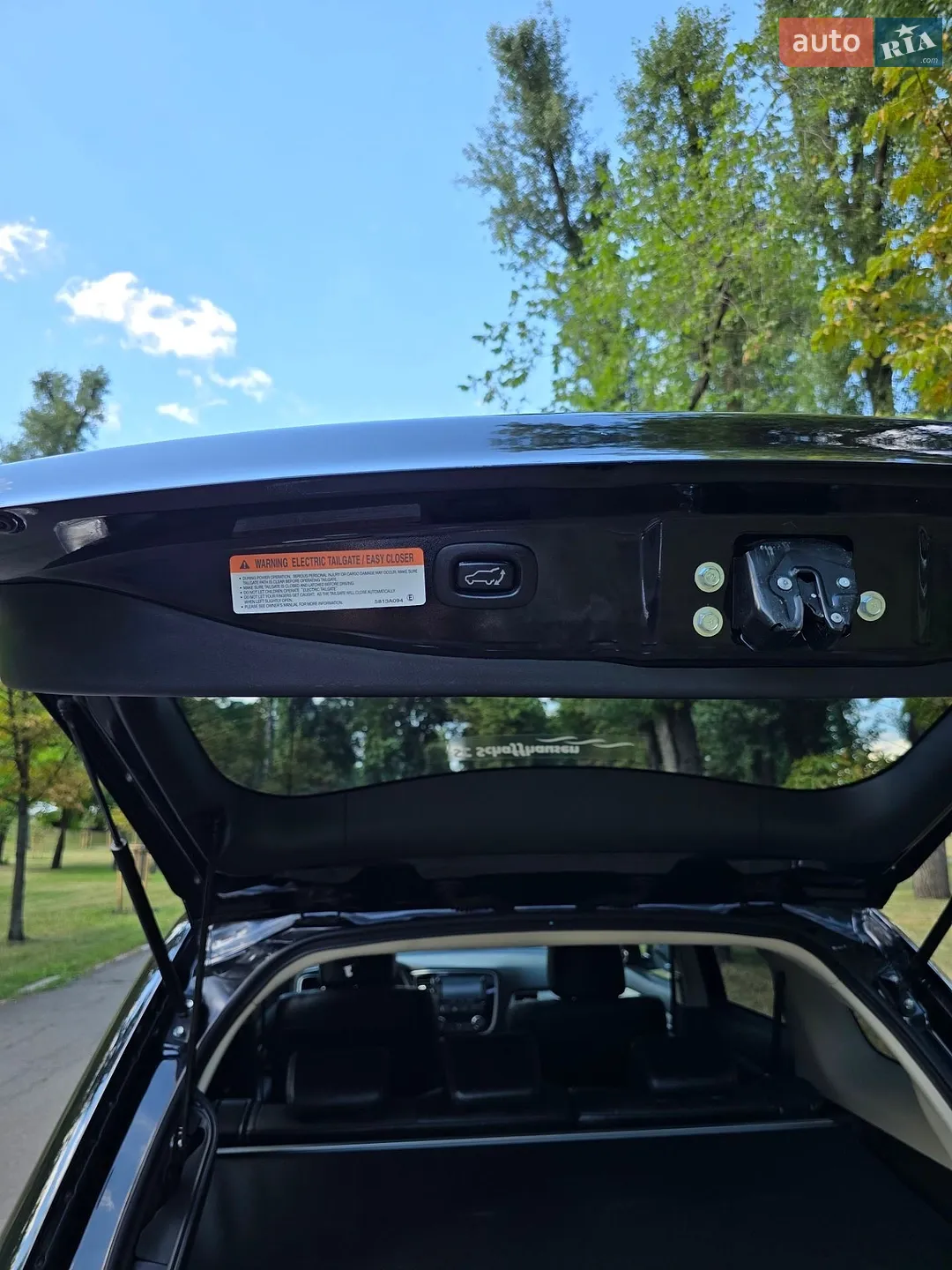 2014 Mitsubishi Outlander - мініатюра 11