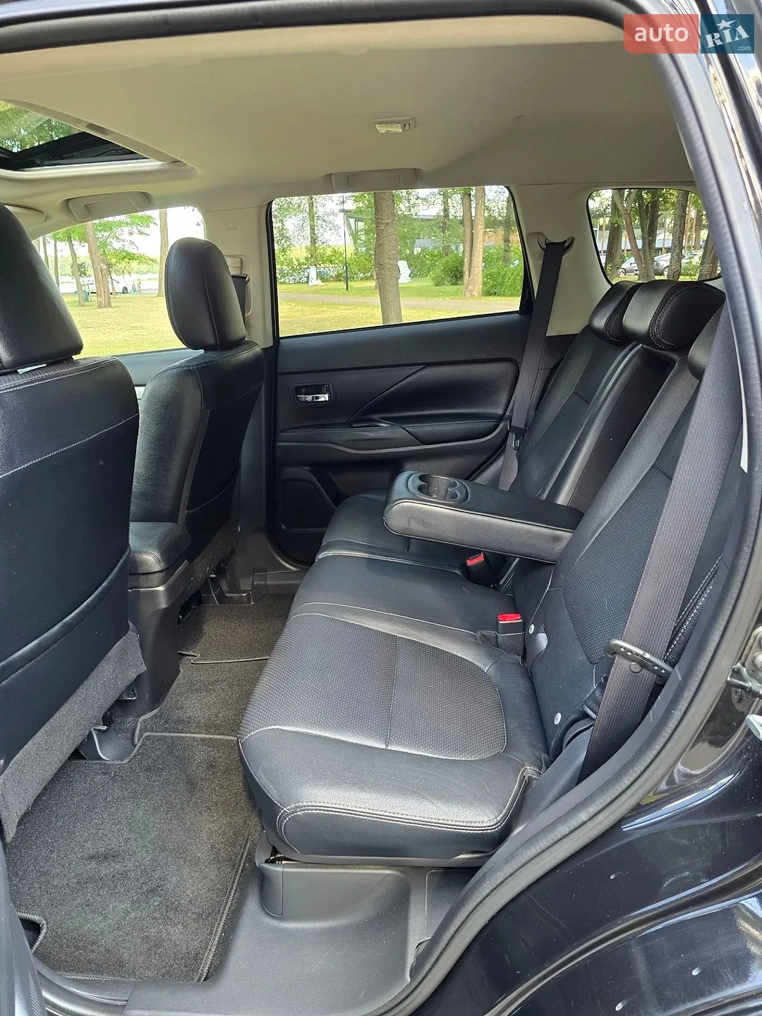 2014 Mitsubishi Outlander - мініатюра 32