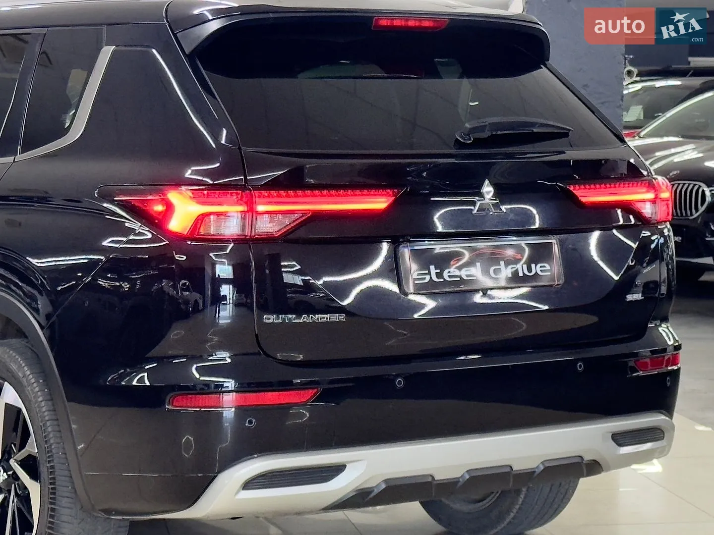 2021 Mitsubishi Outlander - мініатюра 8