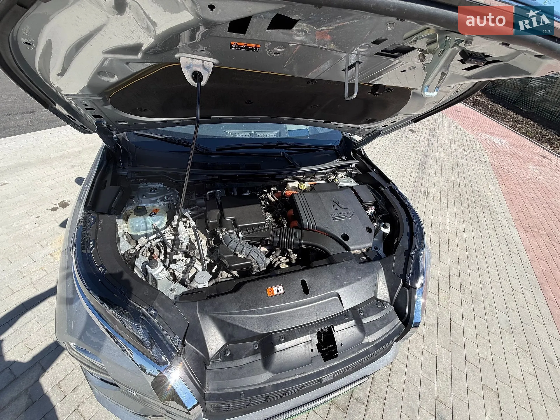 2022 Mitsubishi Outlander - мініатюра 22