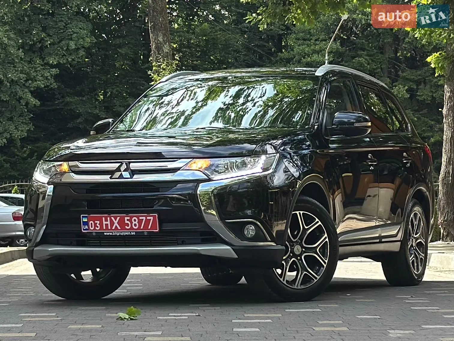 2016 Mitsubishi Outlander - мініатюра 12