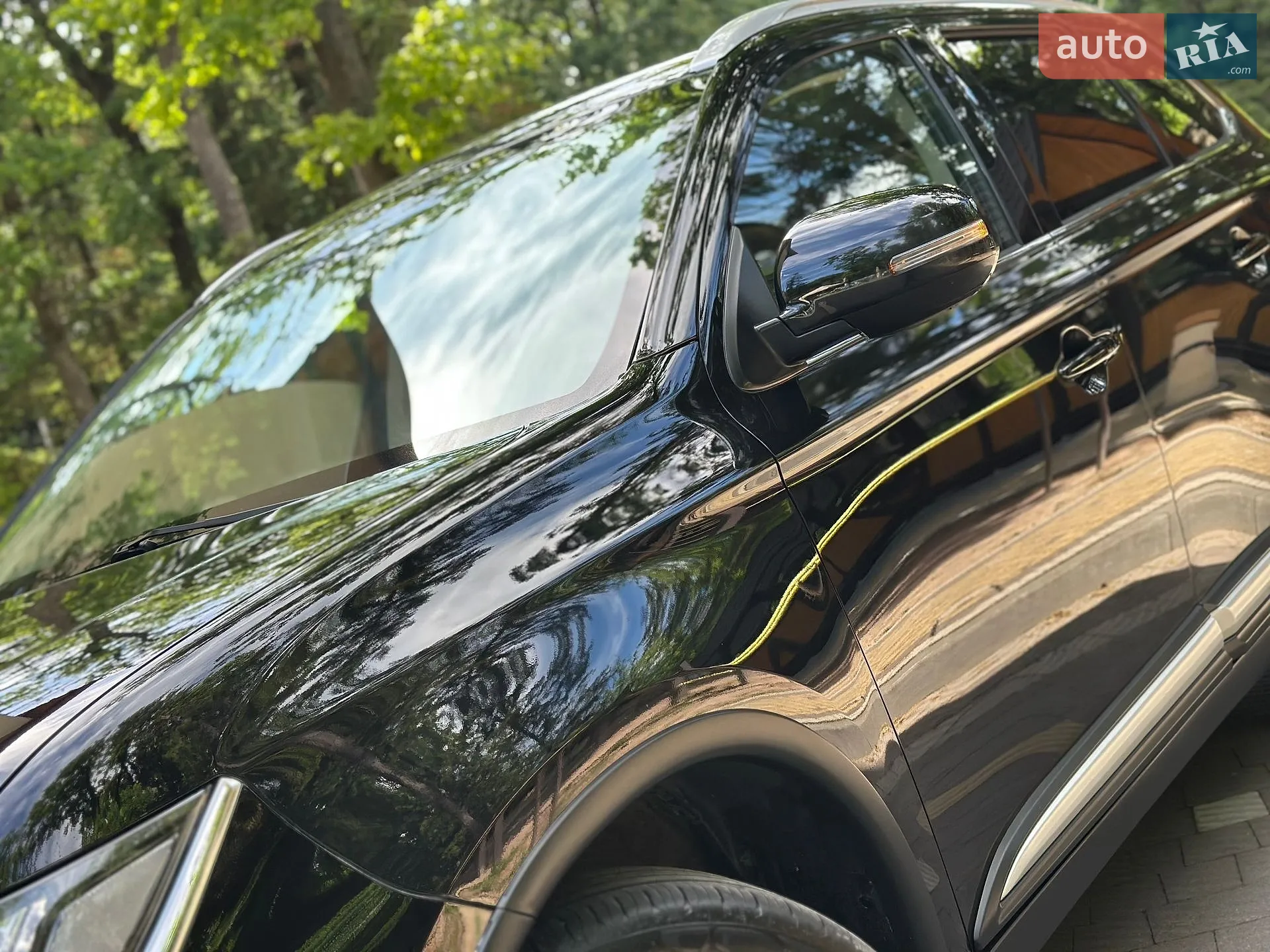 2016 Mitsubishi Outlander - мініатюра 16