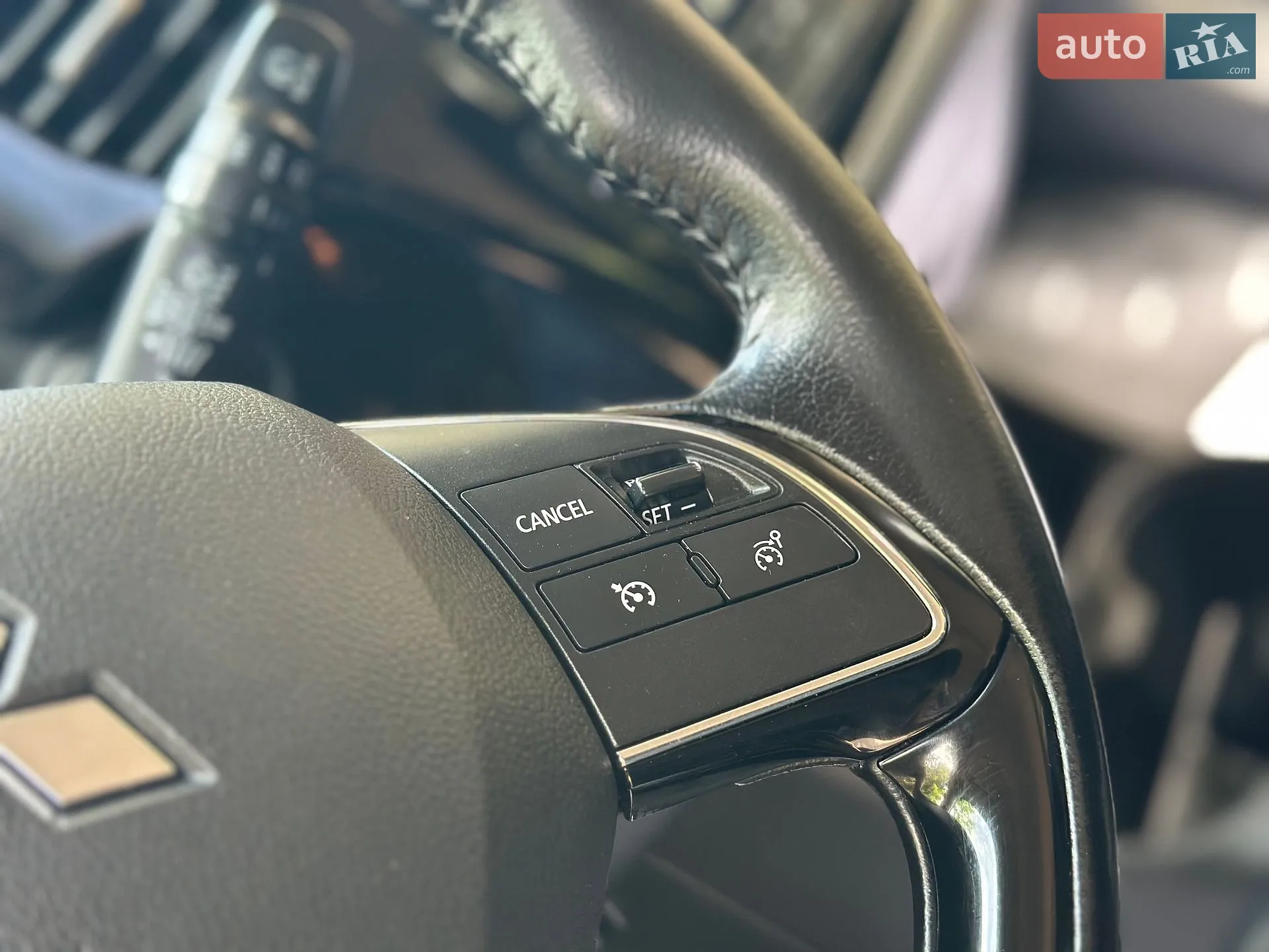 2016 Mitsubishi Outlander - мініатюра 102