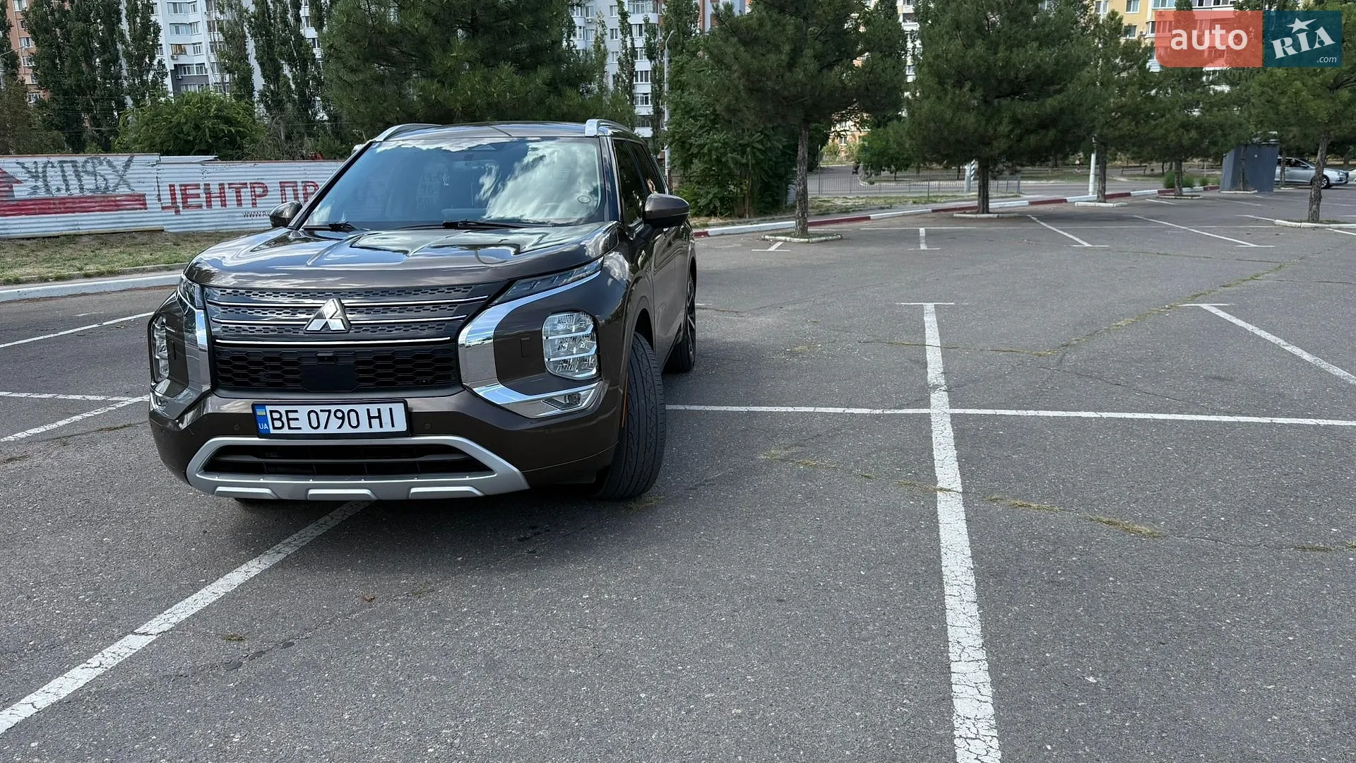 2021 Mitsubishi Outlander - мініатюра 3