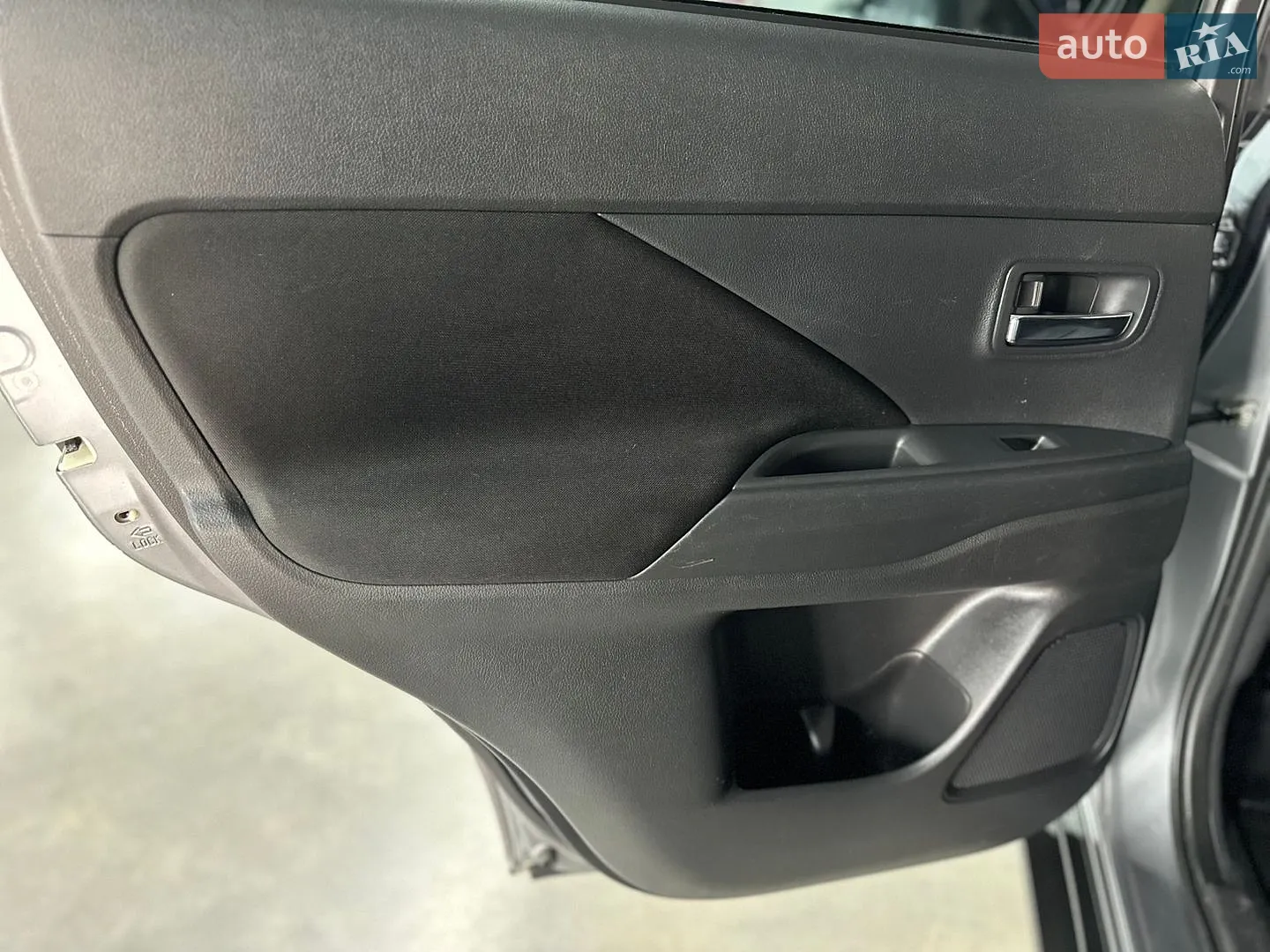 2012 Mitsubishi Outlander - мініатюра 26