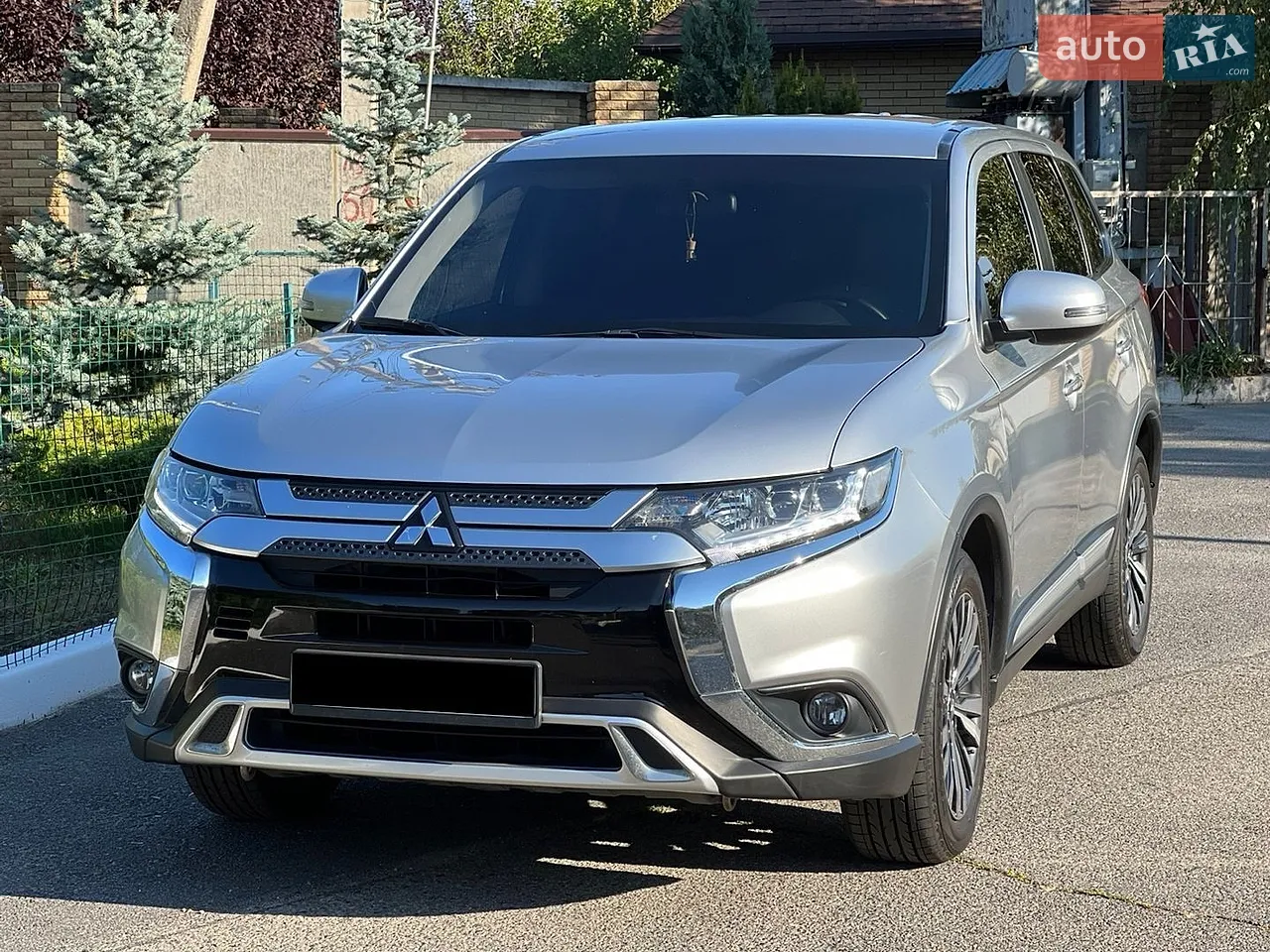2019 Mitsubishi Outlander - мініатюра 12