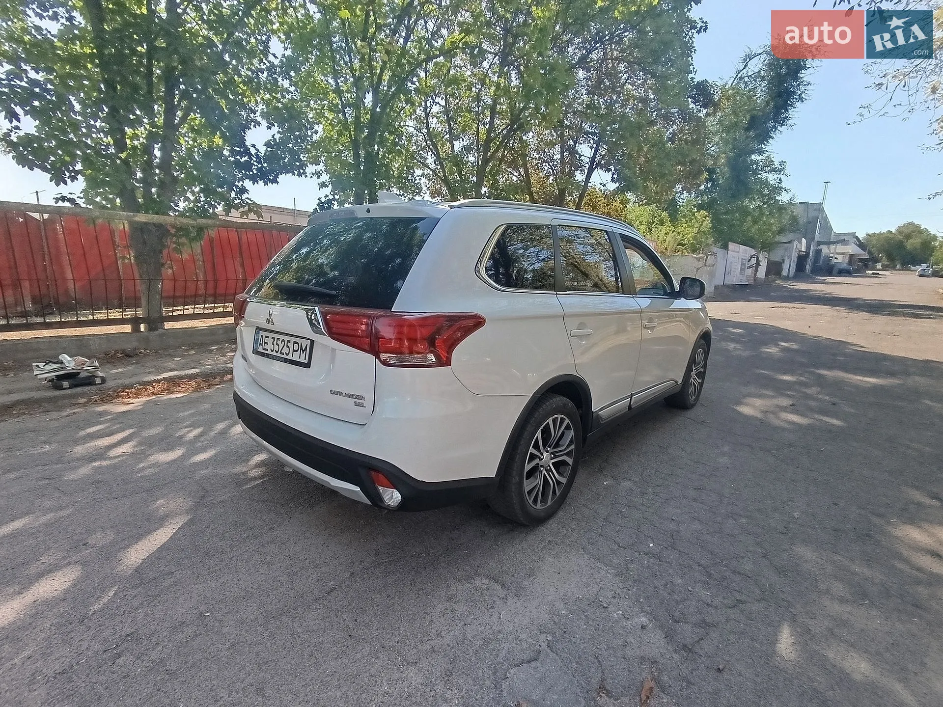2017 Mitsubishi Outlander - мініатюра 6