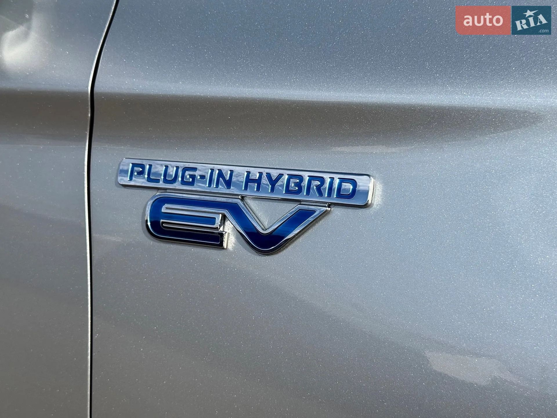 2020 Mitsubishi Outlander - мініатюра 24