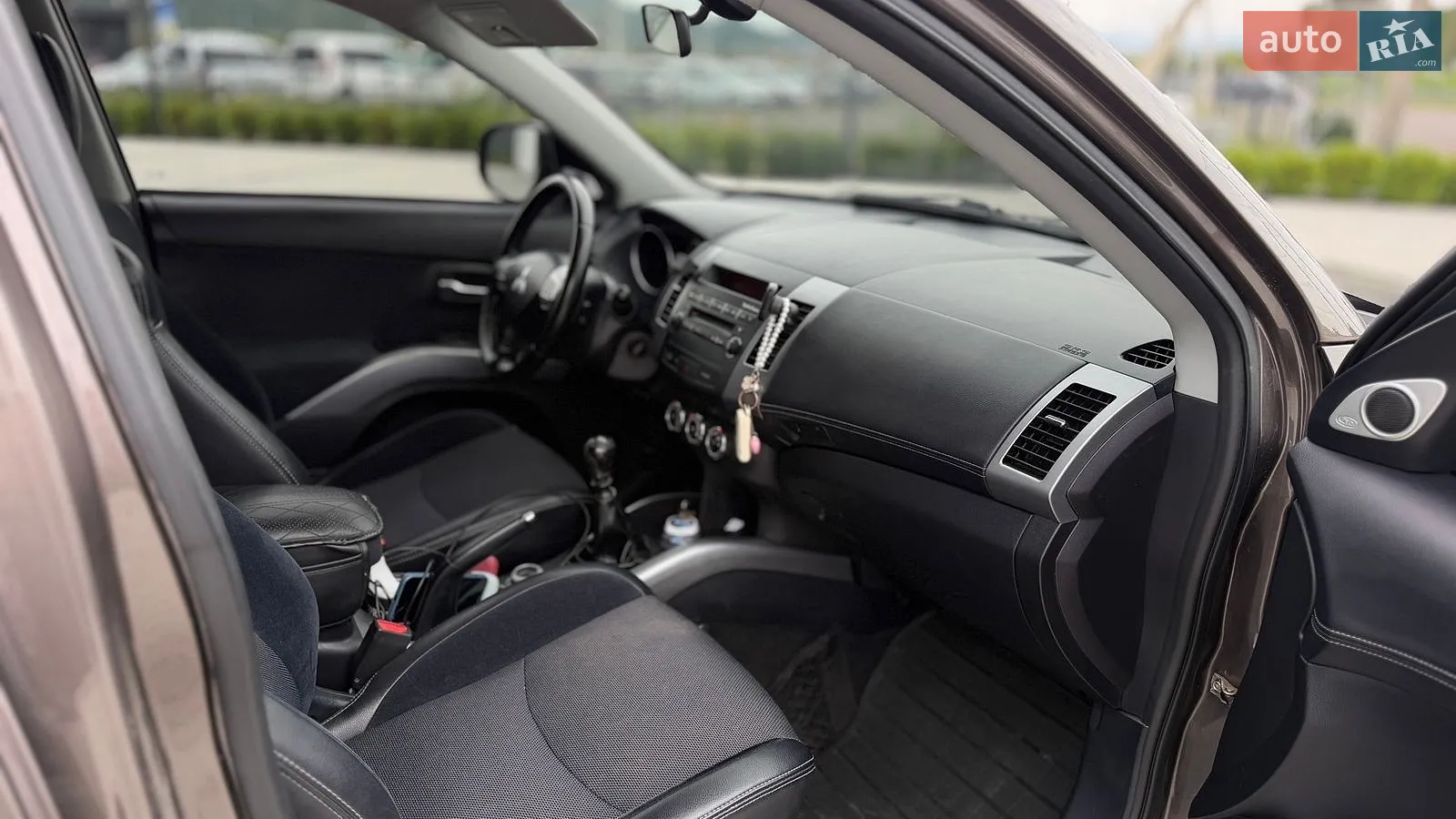 2010 Mitsubishi Outlander - мініатюра 6