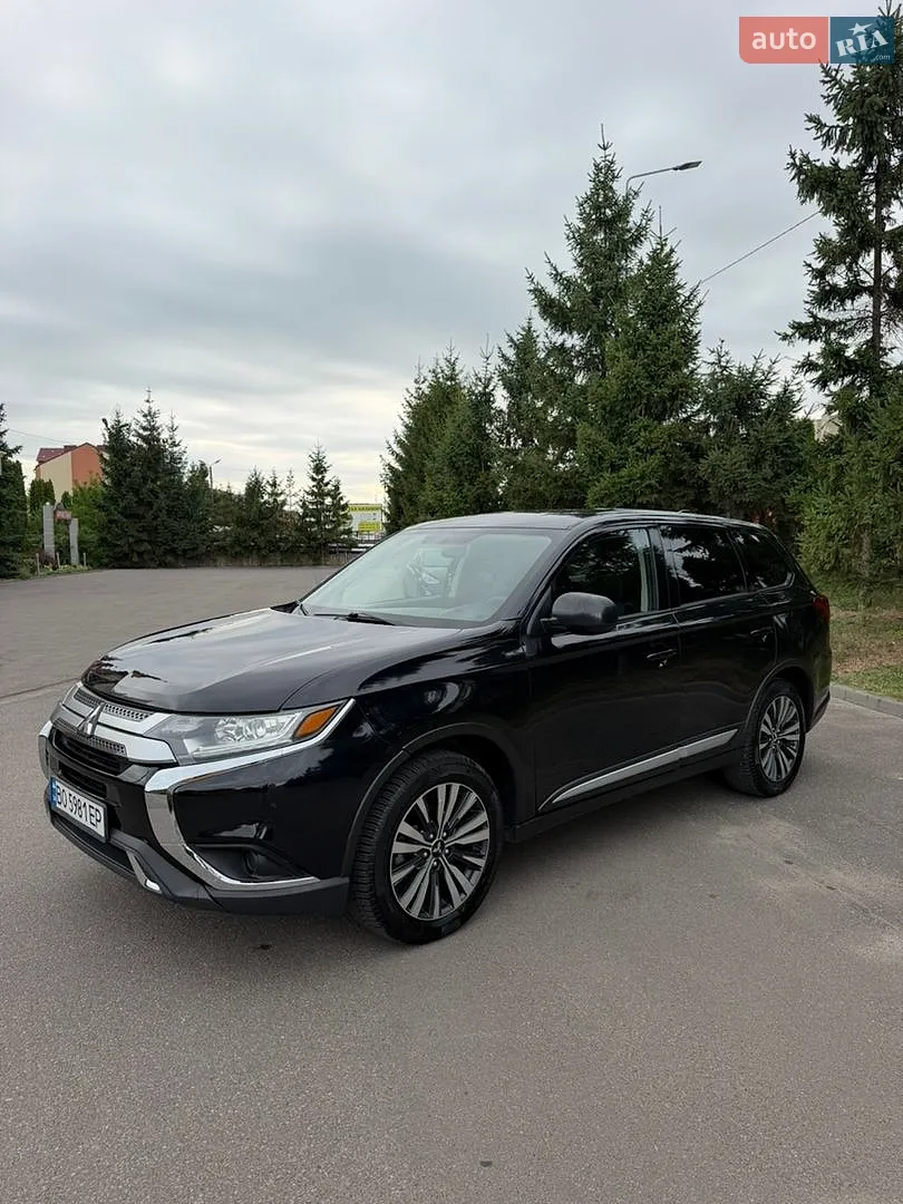 2020 Mitsubishi Outlander - мініатюра 3
