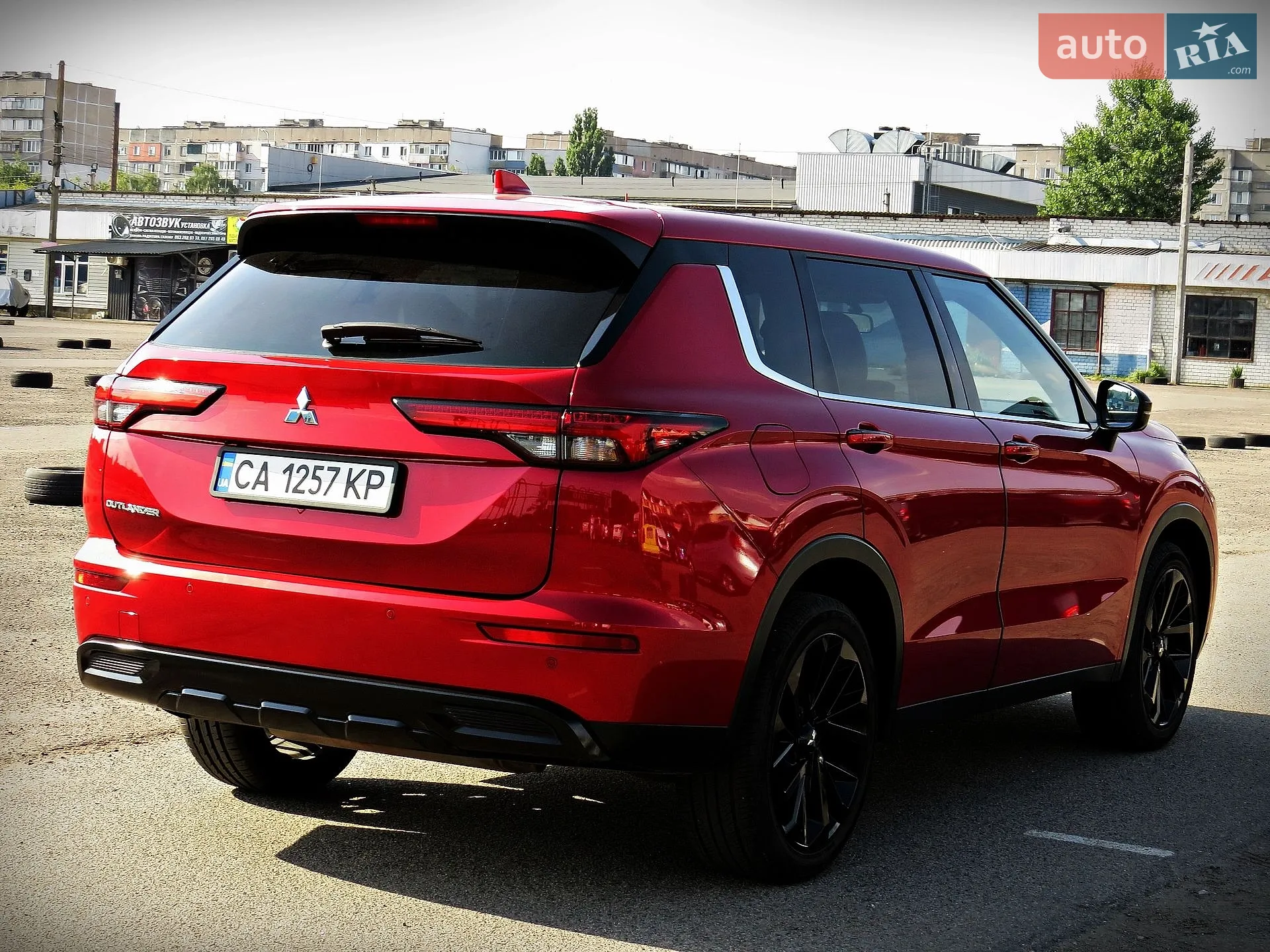 2022 Mitsubishi Outlander - мініатюра 3