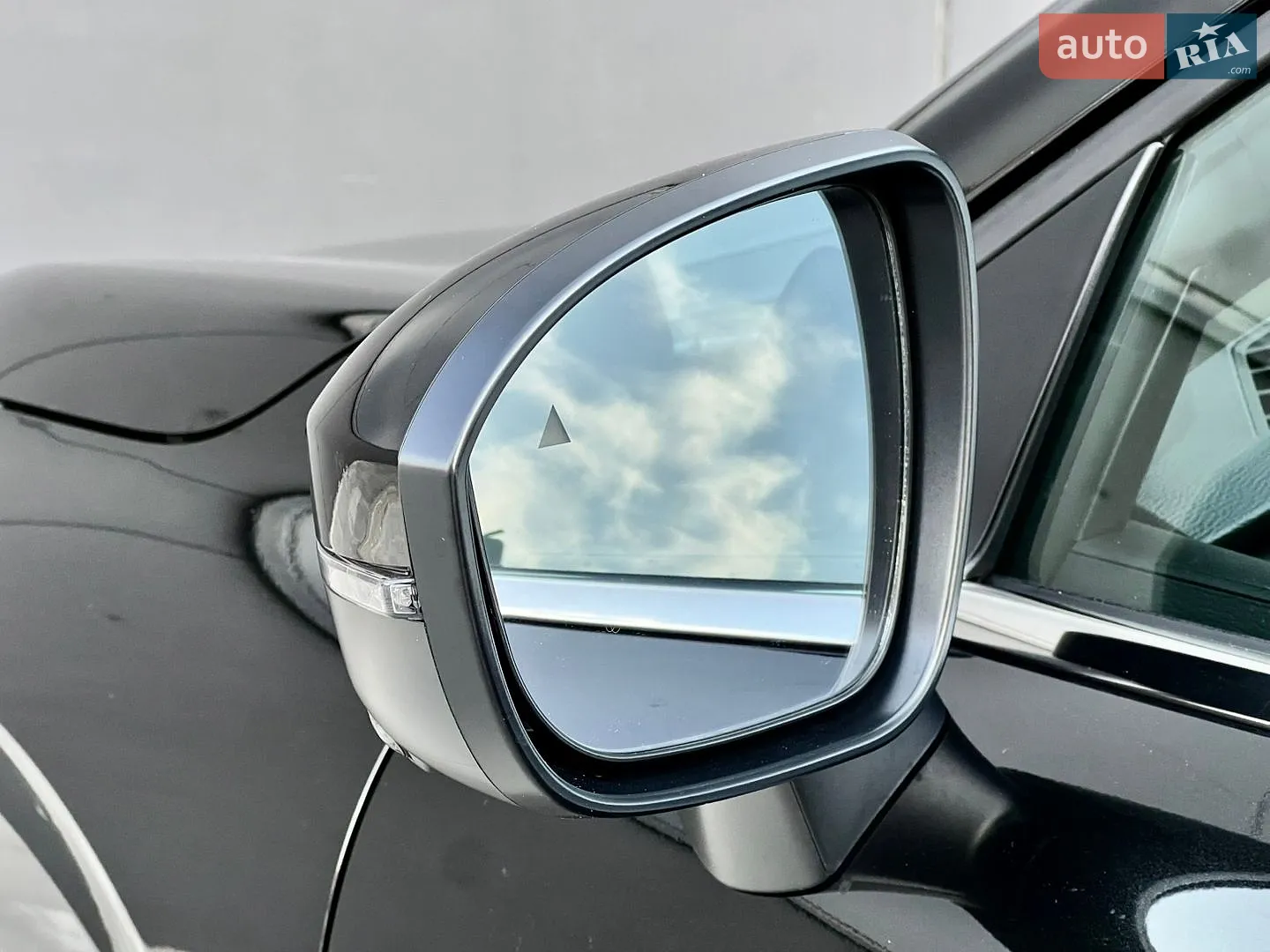 2025 Mitsubishi Outlander - мініатюра 18