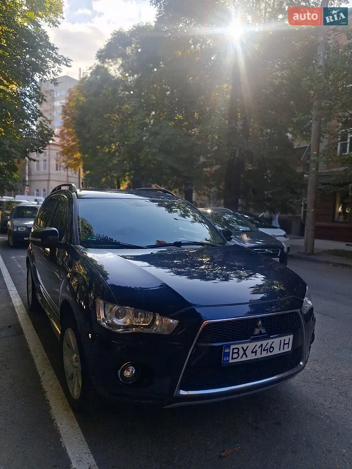 2012 Mitsubishi Outlander - мініатюра 17