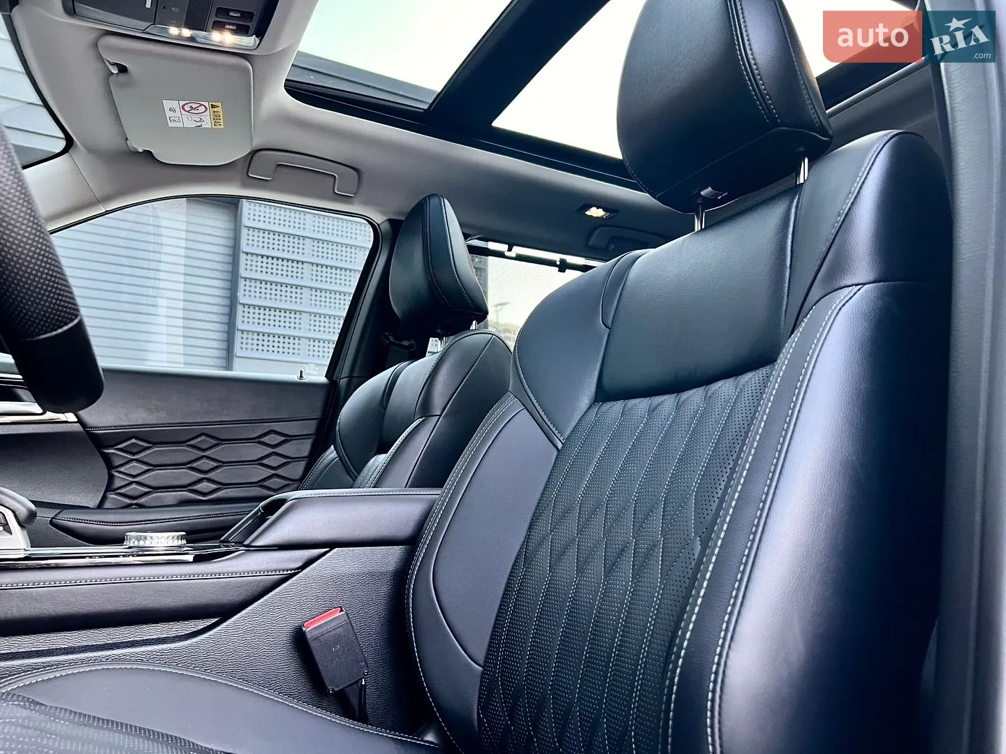 2025 Mitsubishi Outlander - мініатюра 3