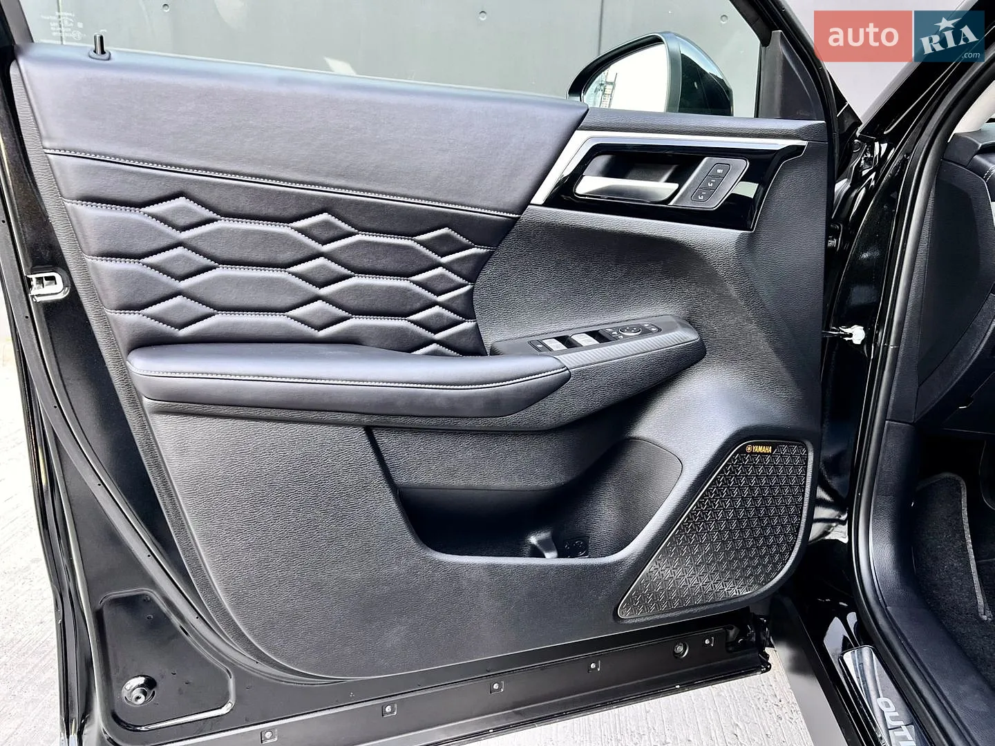 2025 Mitsubishi Outlander - мініатюра 21