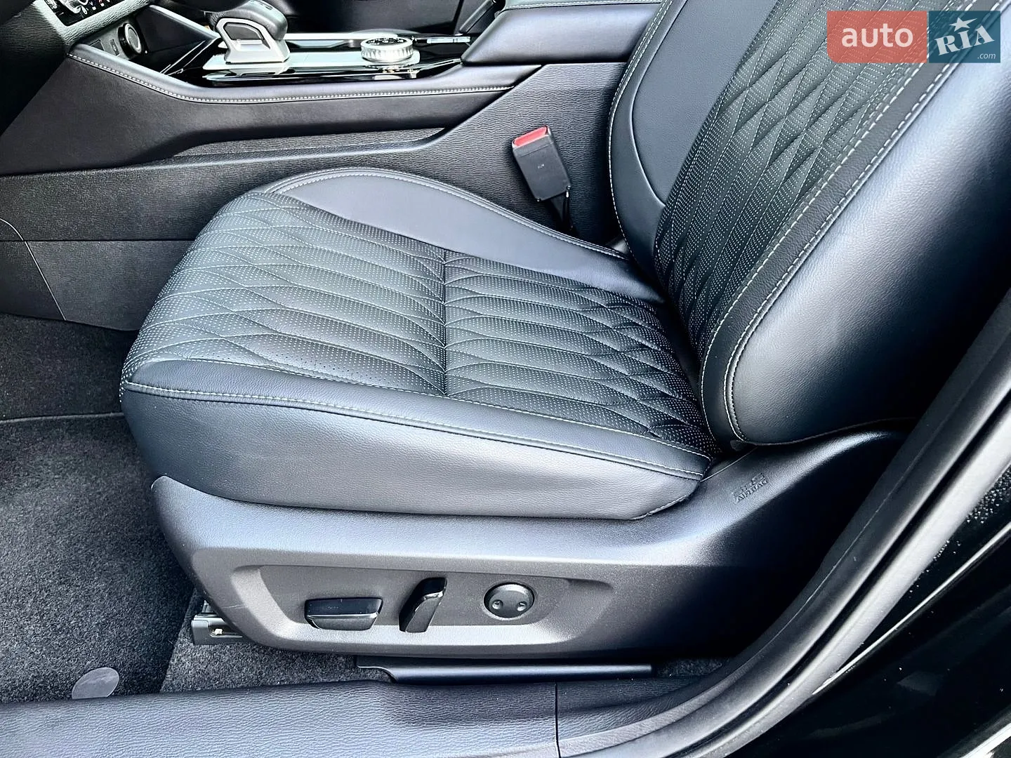 2025 Mitsubishi Outlander - мініатюра 20