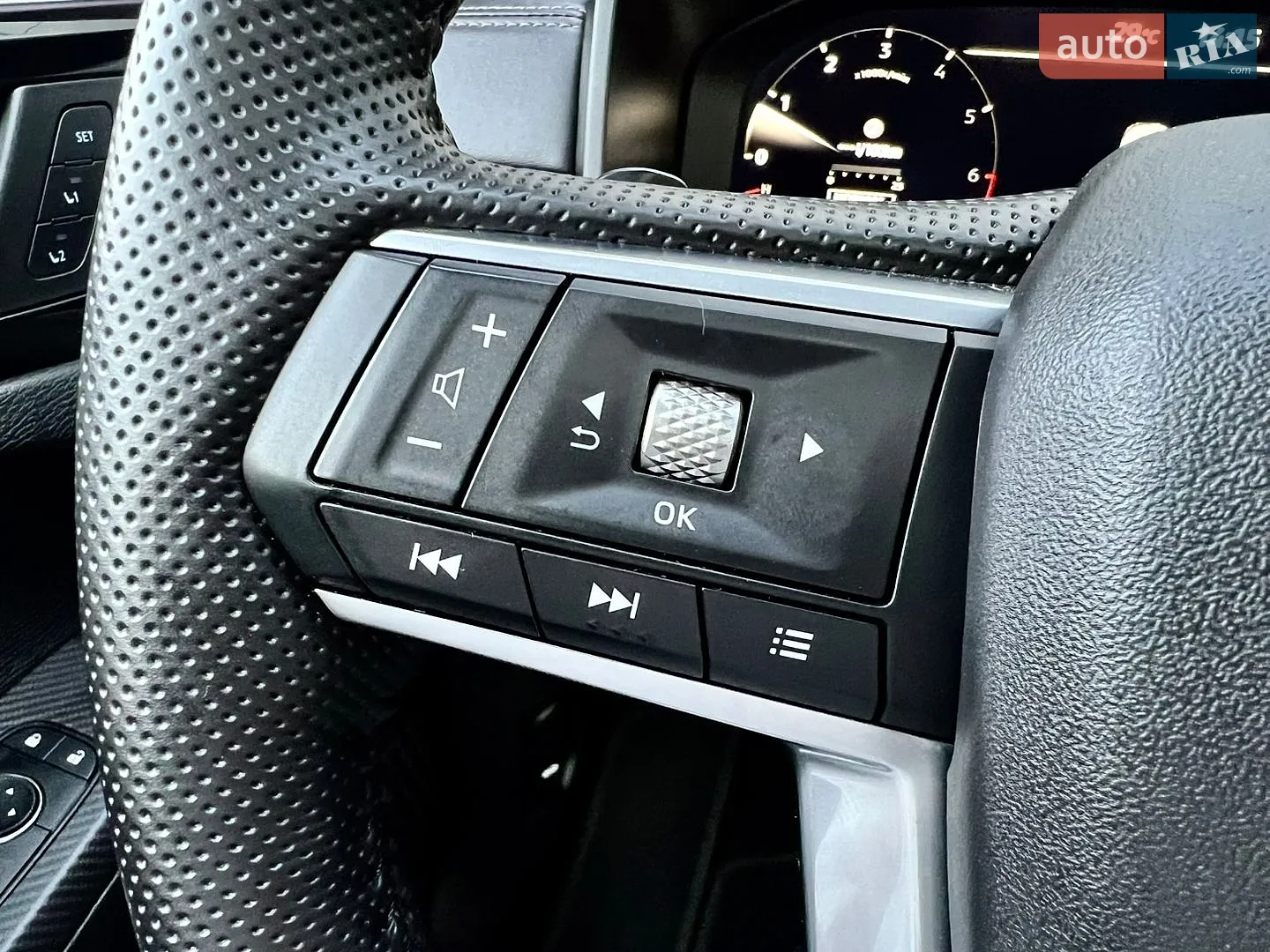2025 Mitsubishi Outlander - мініатюра 33