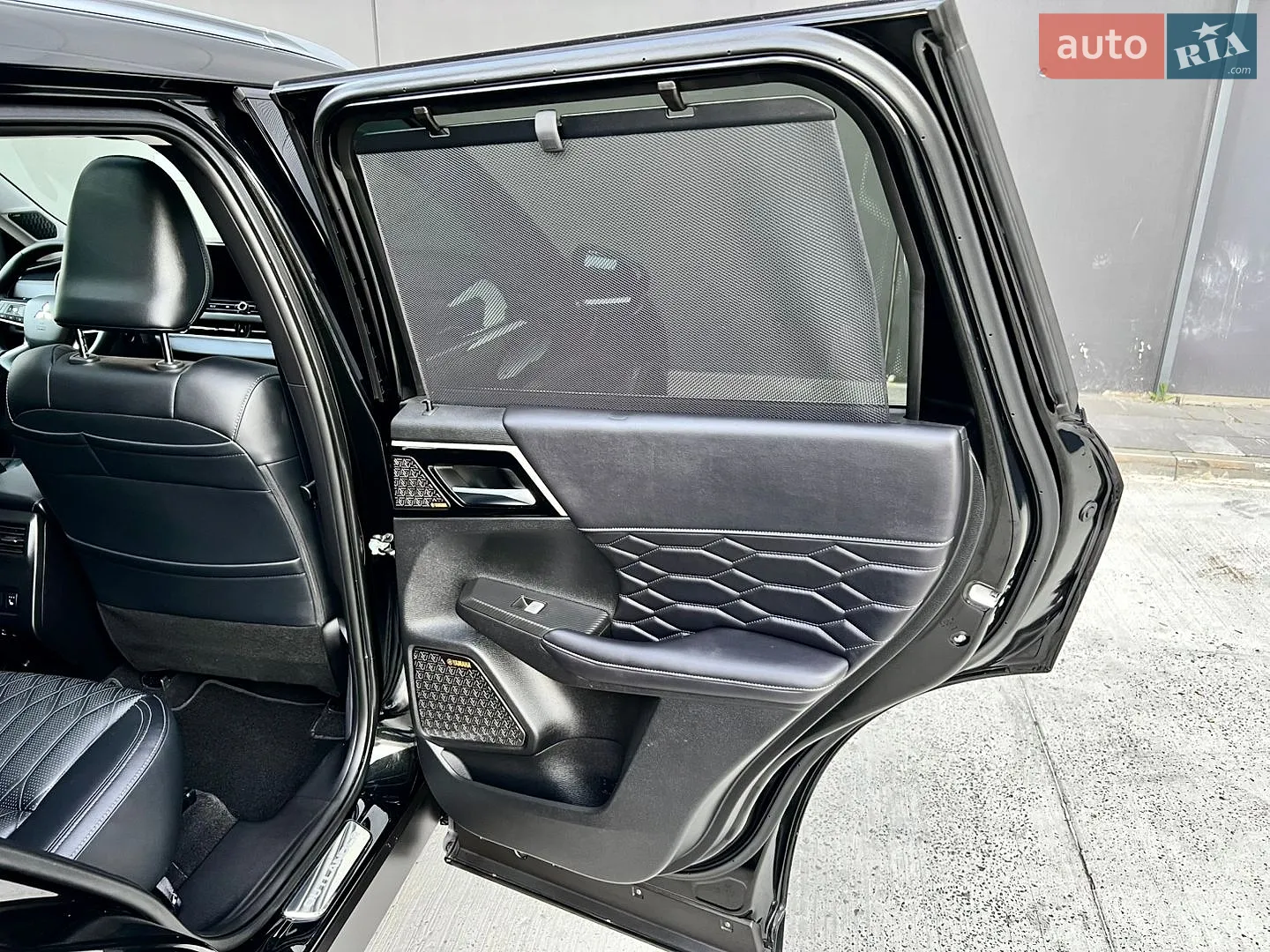 2025 Mitsubishi Outlander - мініатюра 50