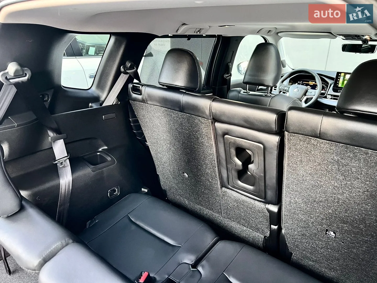 2025 Mitsubishi Outlander - мініатюра 57