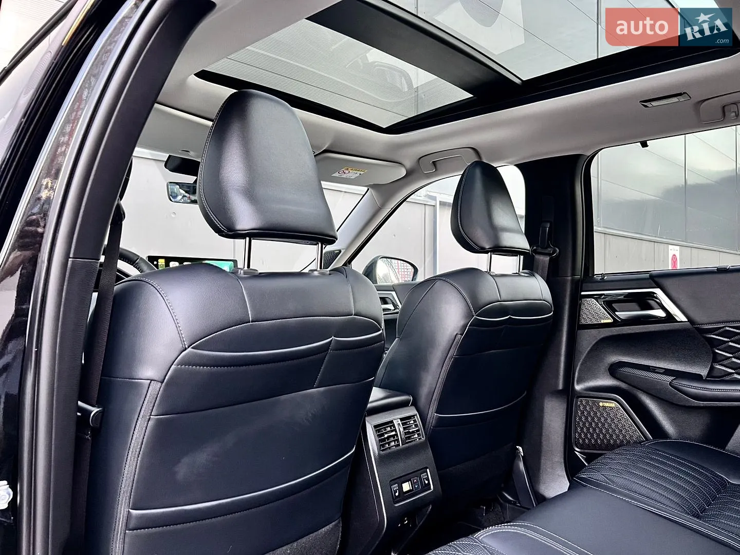 2025 Mitsubishi Outlander - мініатюра 69