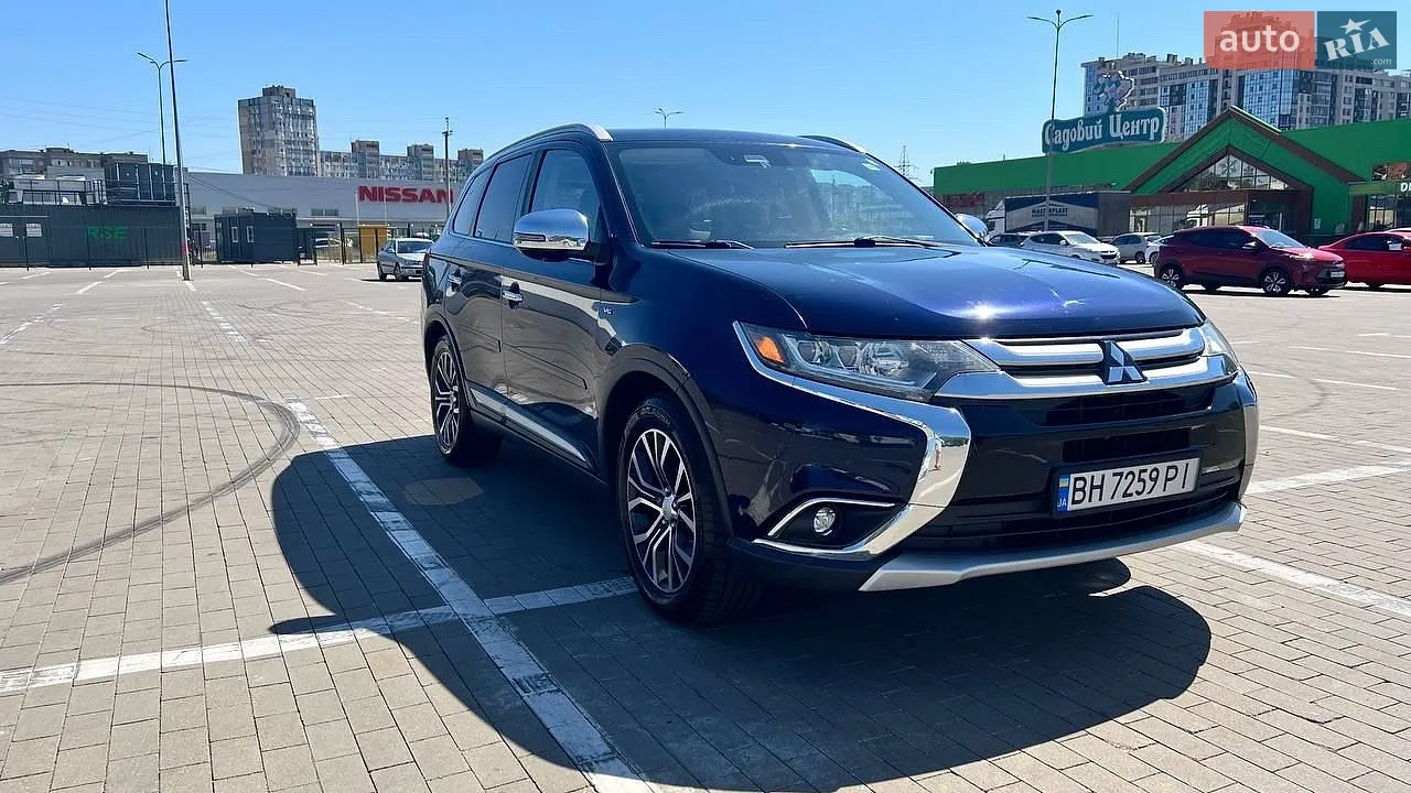2016 Mitsubishi Outlander - мініатюра 2