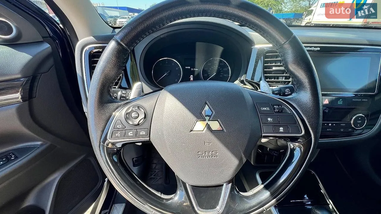 2016 Mitsubishi Outlander - мініатюра 15