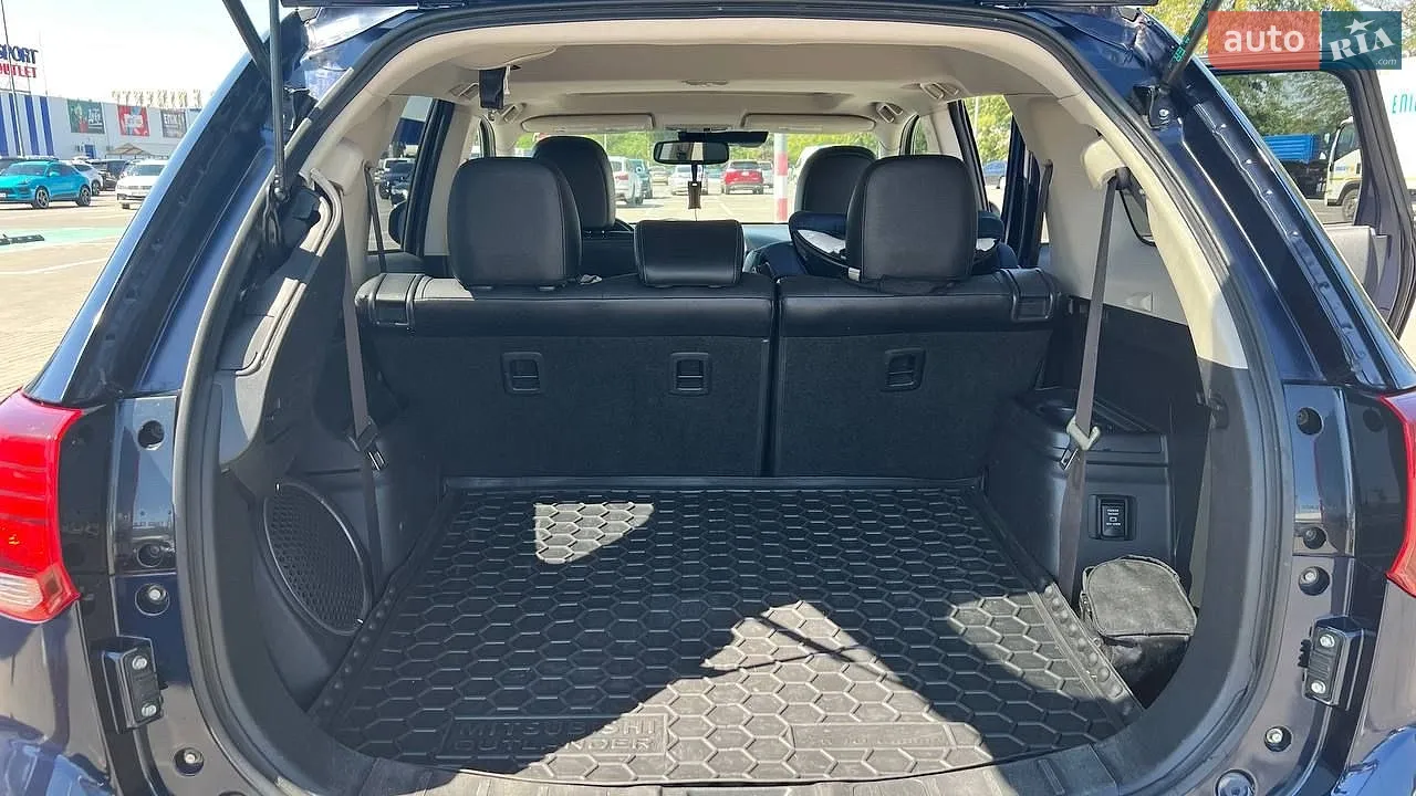2016 Mitsubishi Outlander - мініатюра 22