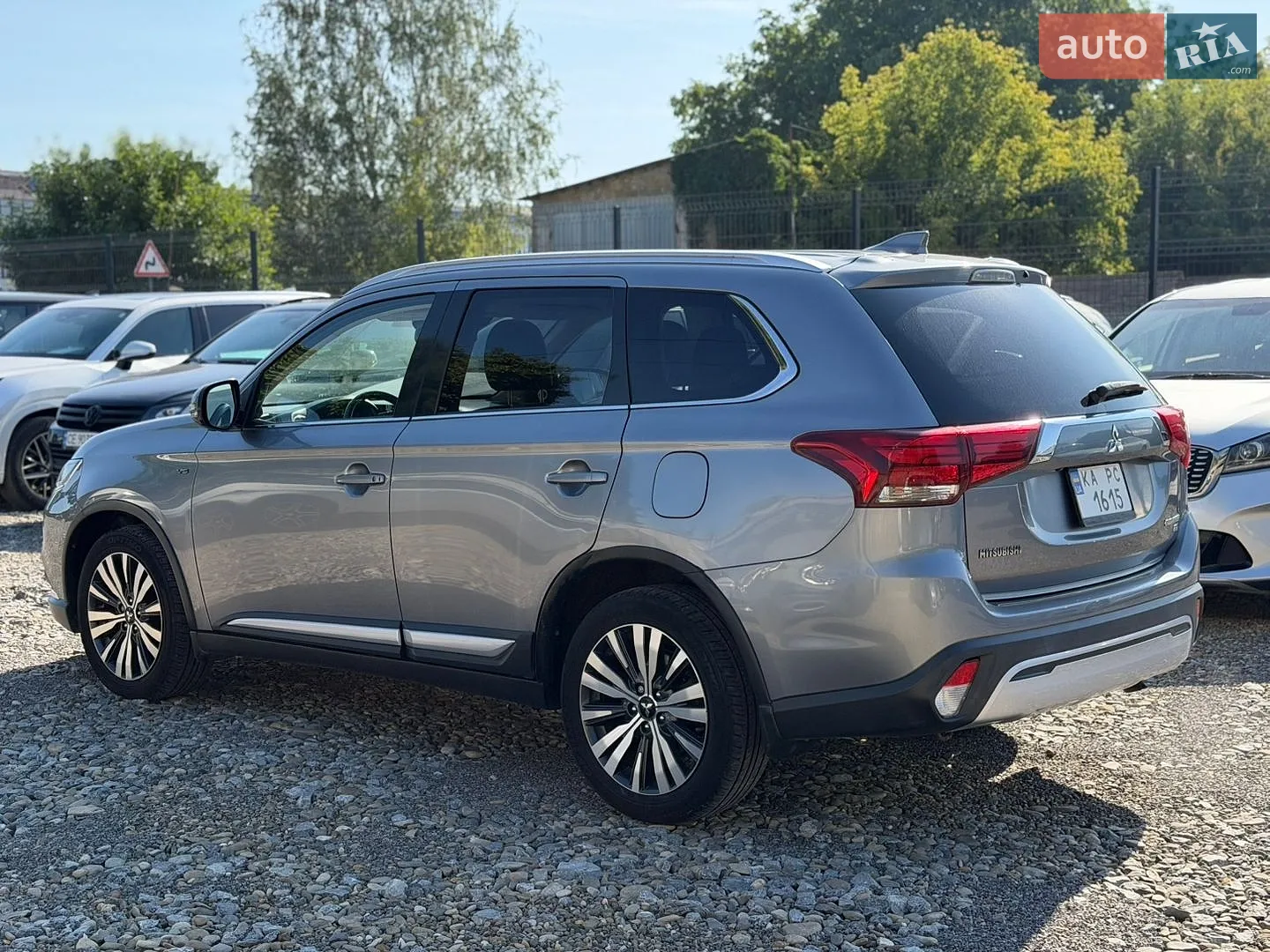 2019 Mitsubishi Outlander - мініатюра 6
