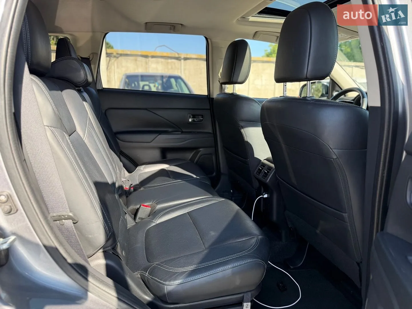 2019 Mitsubishi Outlander - мініатюра 19