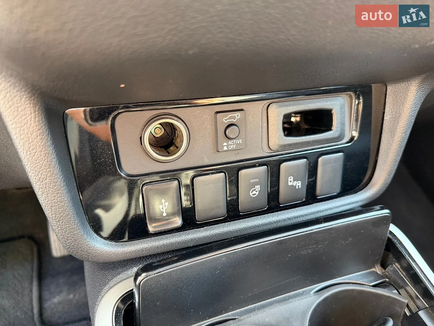 2019 Mitsubishi Outlander - мініатюра 23