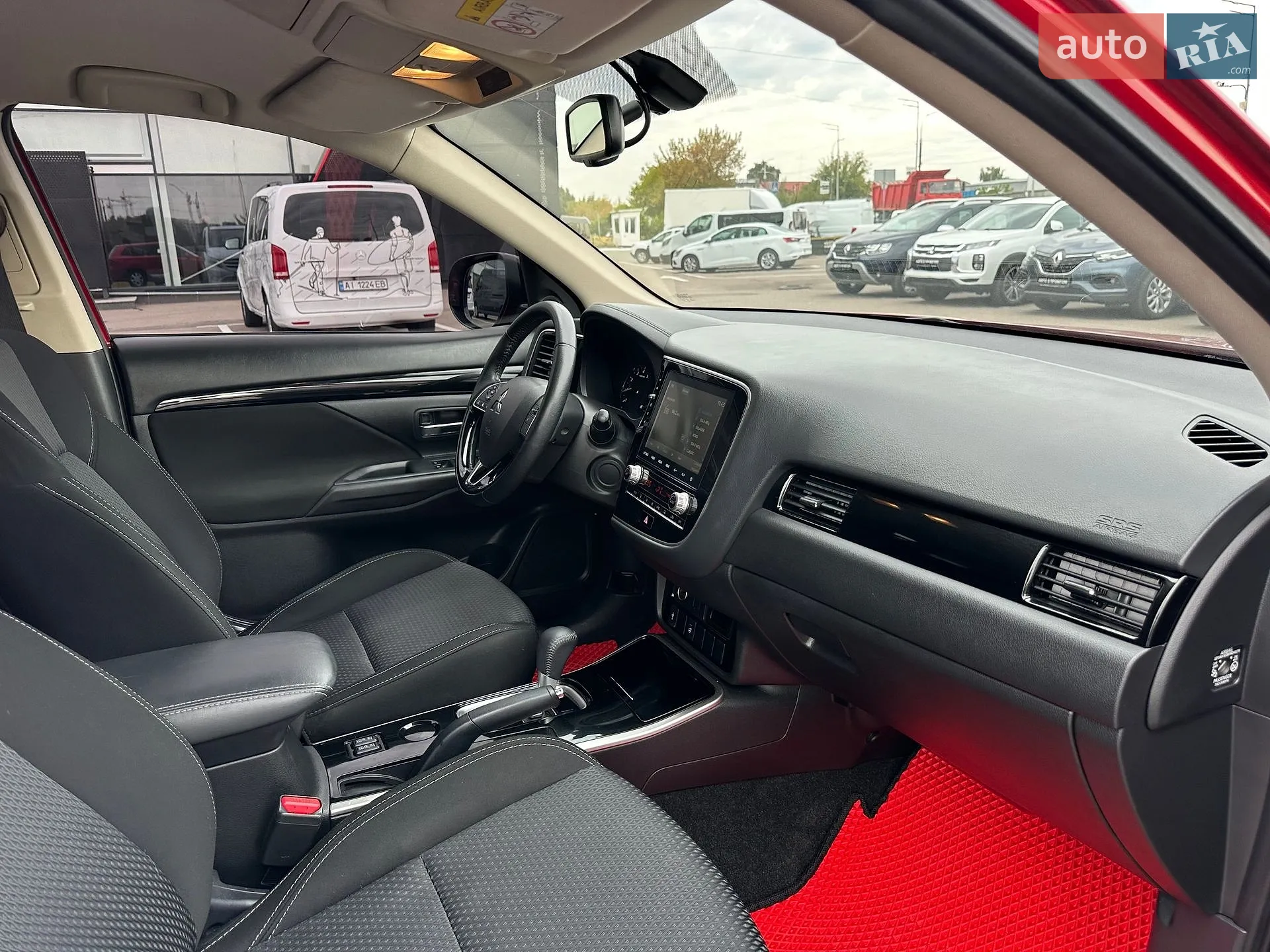 2020 Mitsubishi Outlander - мініатюра 30