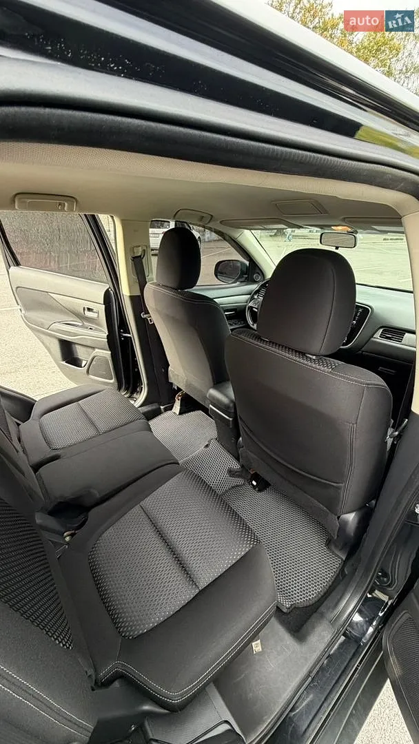 2015 Mitsubishi Outlander - мініатюра 26