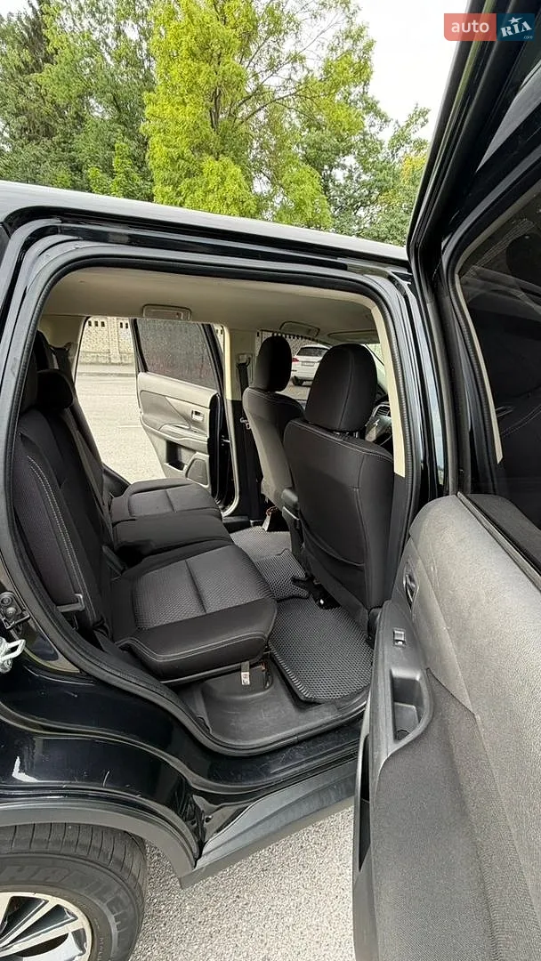 2015 Mitsubishi Outlander - мініатюра 30