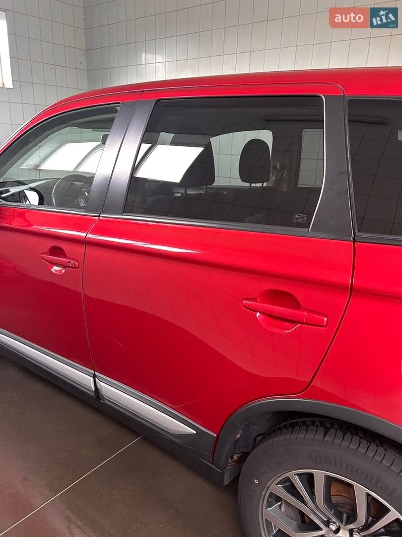 2015 Mitsubishi Outlander - мініатюра 4