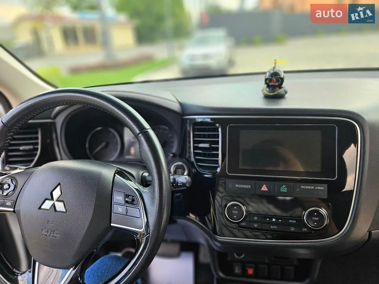 2018 Mitsubishi Outlander - мініатюра 11
