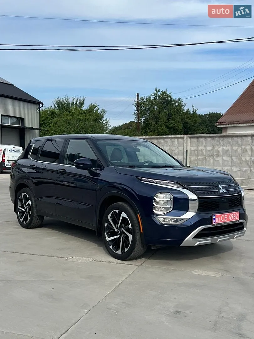 2022 Mitsubishi Outlander - мініатюра 10