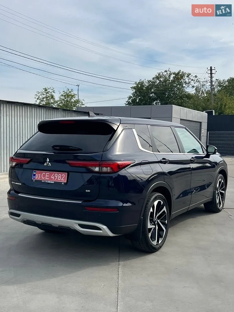 2022 Mitsubishi Outlander - мініатюра 16