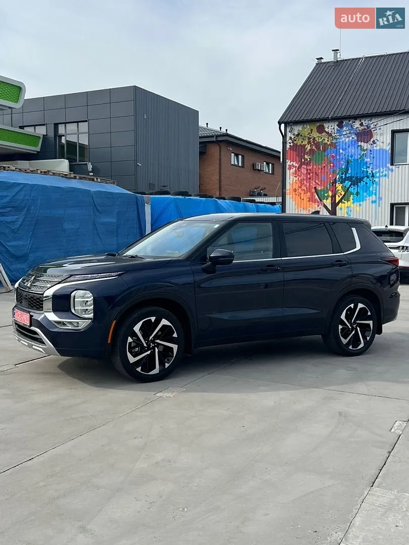2022 Mitsubishi Outlander - мініатюра 24