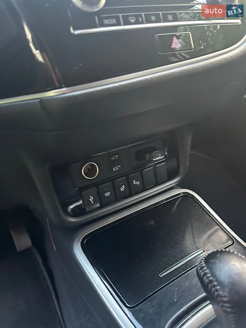 2020 Mitsubishi Outlander - мініатюра 20