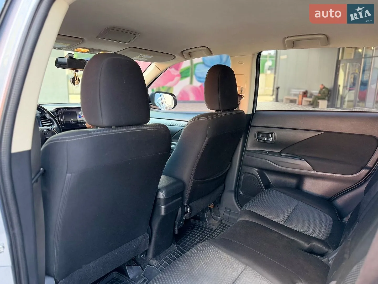 2015 Mitsubishi Outlander - мініатюра 16