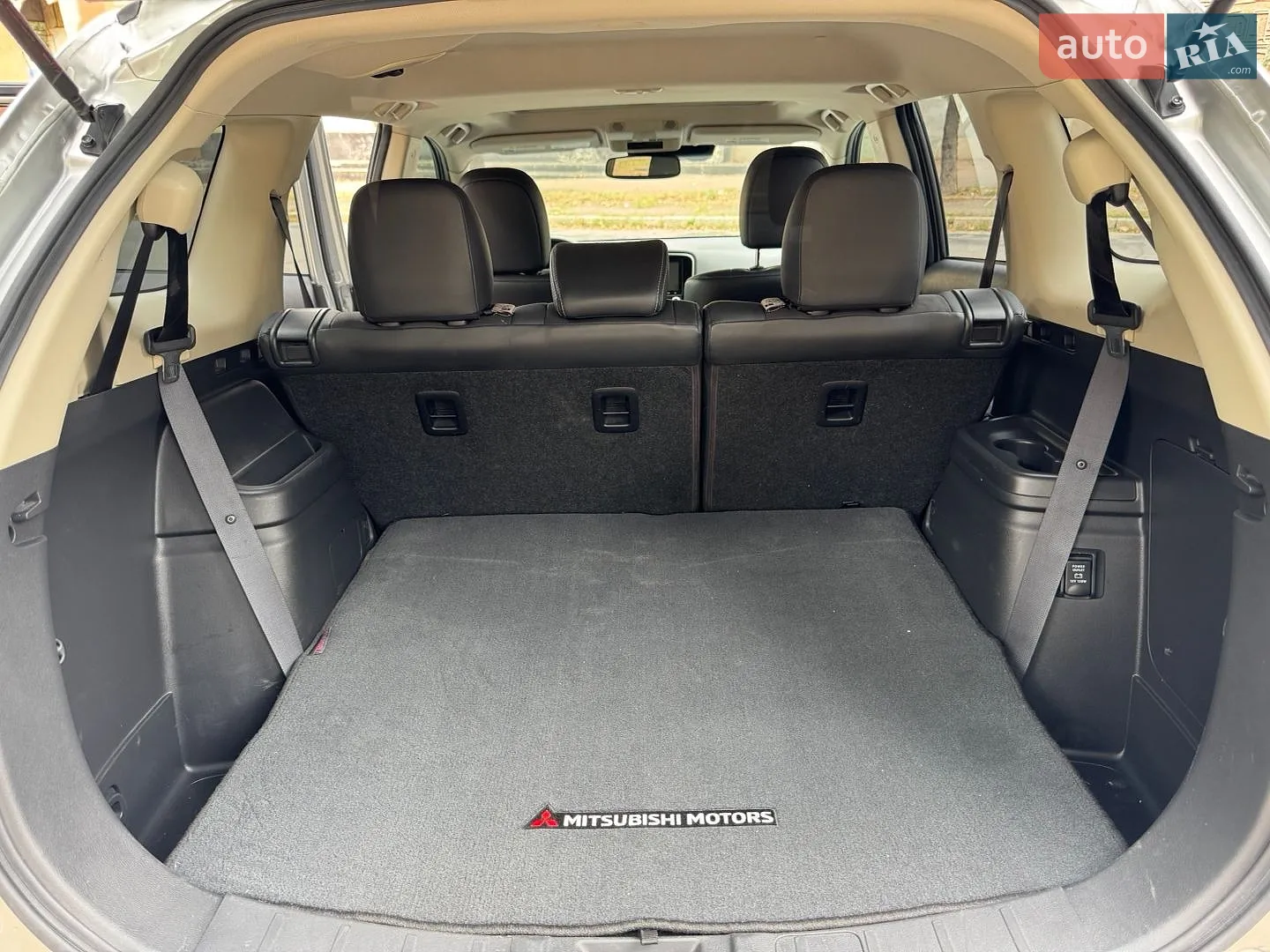 2019 Mitsubishi Outlander - мініатюра 20