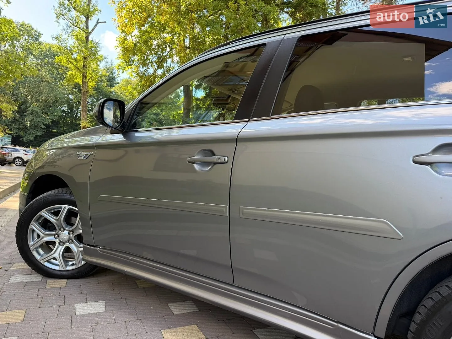 2014 Mitsubishi Outlander - мініатюра 74
