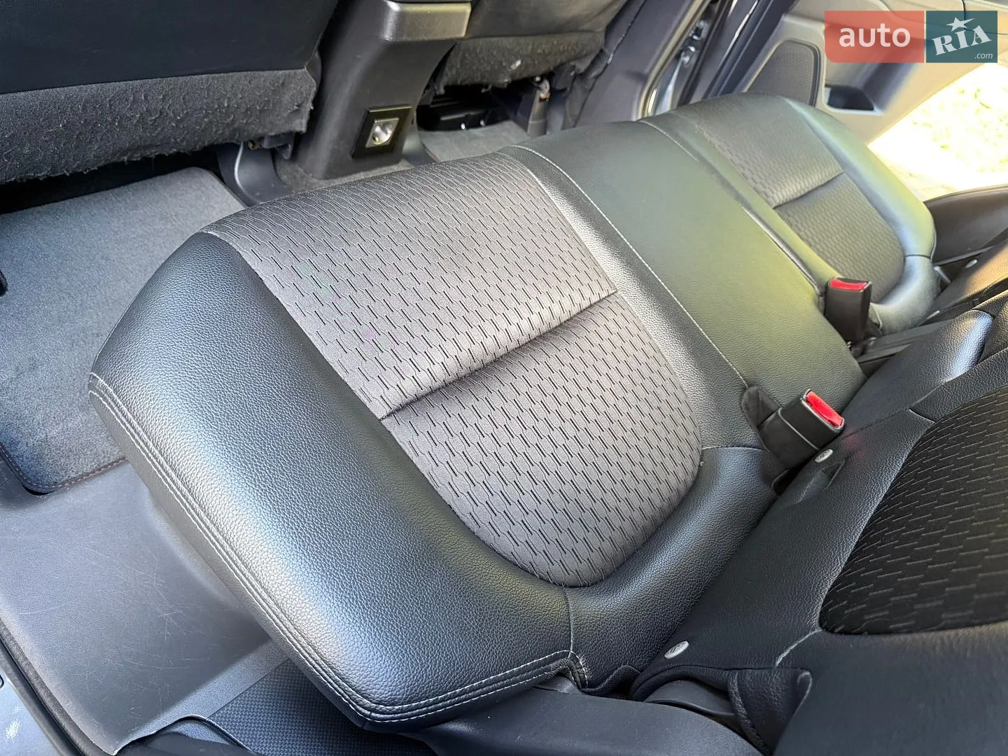 2014 Mitsubishi Outlander - мініатюра 103