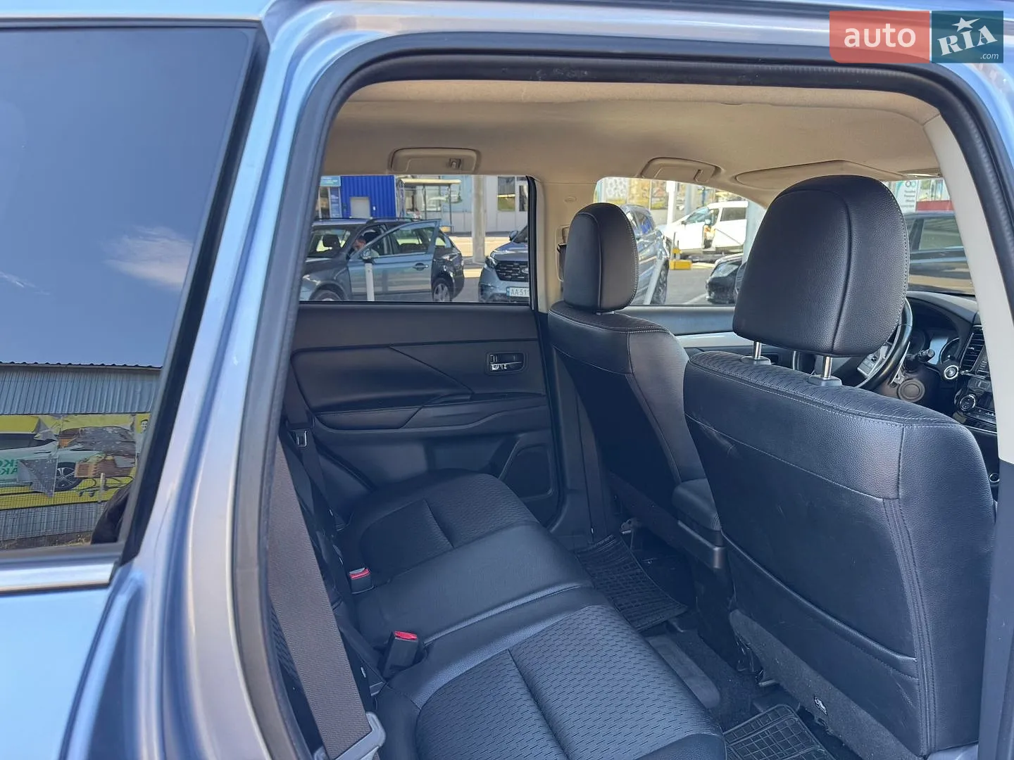 2014 Mitsubishi Outlander - мініатюра 6