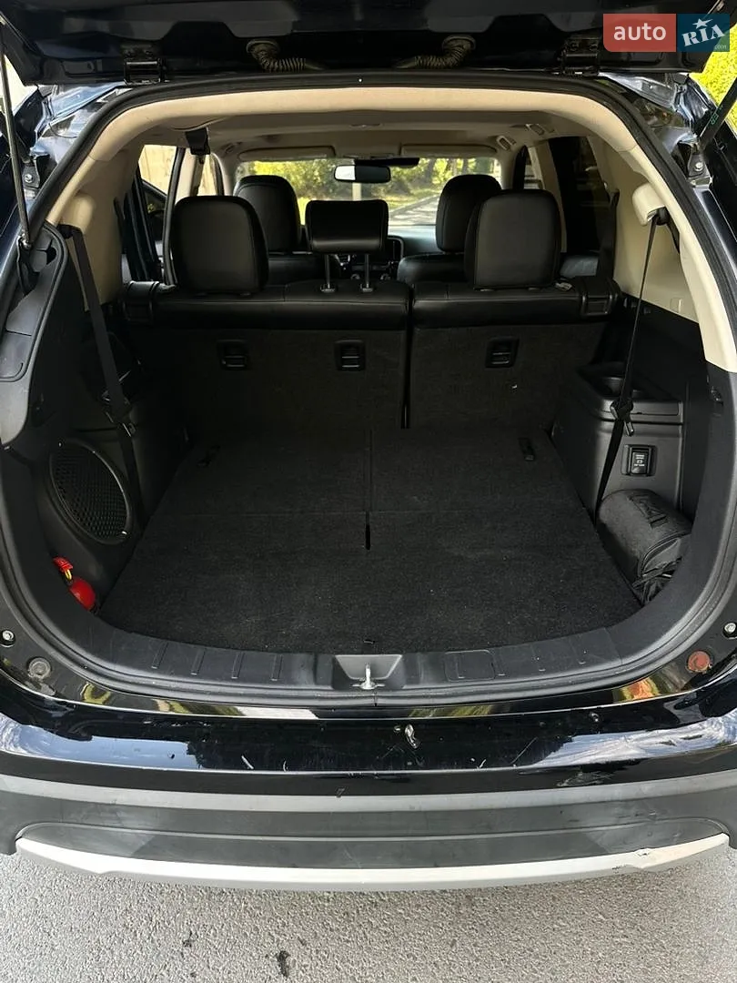 2018 Mitsubishi Outlander - мініатюра 25