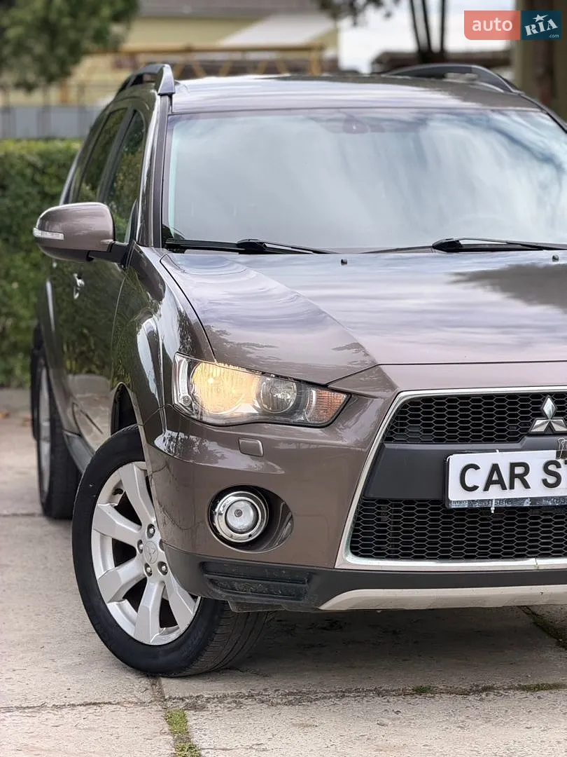 2012 Mitsubishi Outlander - мініатюра 11