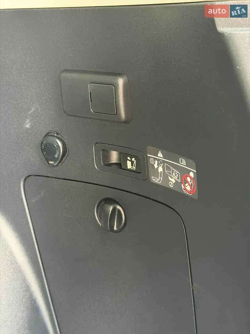 2012 Mitsubishi Outlander - мініатюра 33