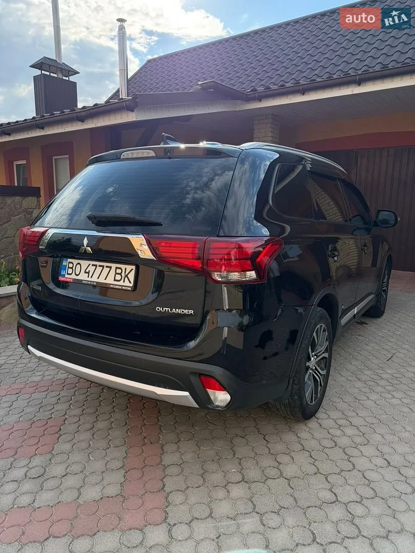 2017 Mitsubishi Outlander - мініатюра 5